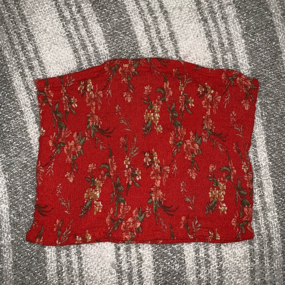 American Eagle Crop Top